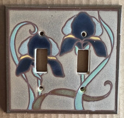 Iris Switch Plate