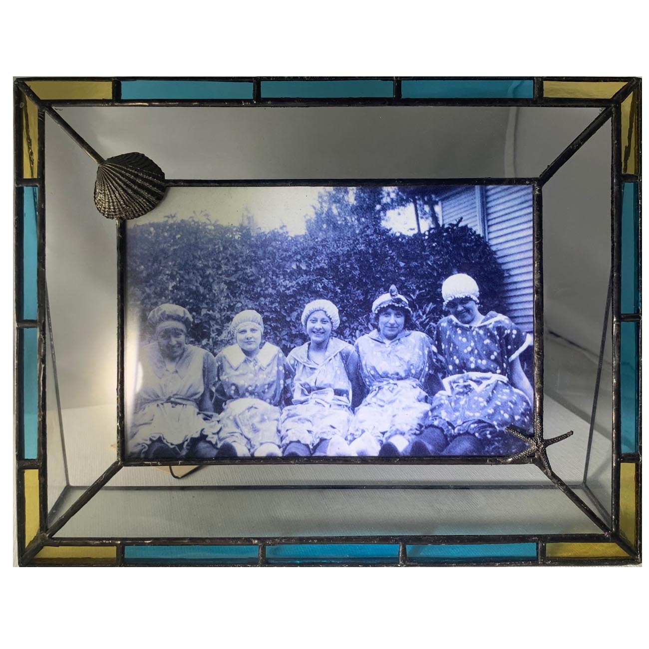 Blue and Yellow 4x6 'Shell' Frame - Lotus